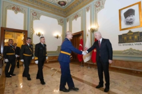 İstanbul Valisi Davut Gül, Cumhuriyet Bayramı tebriklerini kabul etti