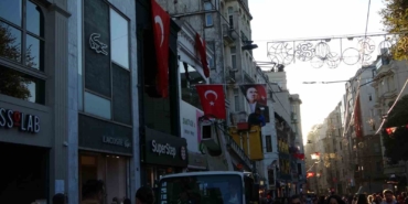İstiklal Caddesi Cumhuriyet Bayramı’na hazırlanıyor