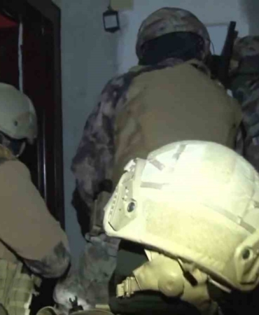 Kaçak göçmenler için ’şok evler’ tuttular, polisi görünce ’şok oldular’