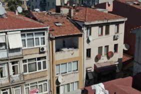 Kadıköy’de apartman dairesinde patlama: 1 yaralı