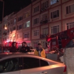 Kadıköy’de itfaiye sokağa giremedi, vatandaşlar isyan etti