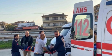 Kamyonete çarpan otomobilin sürücüsü ağır yaralandı