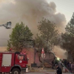 Kocaeli’de palet deposunda büyük yangın