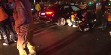 Kontrolden çıkan otomobil karşı şeritten gelen taksiye çarptı: 3 yaralı