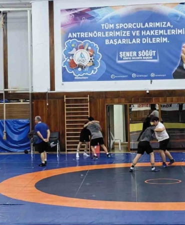 Körfezli güreşçiler yeni sezonuna hazırlanıyor