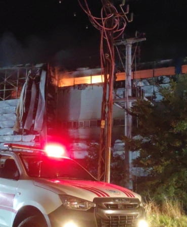 Kozmetik fabrikası hurdalığa dönüştü: Patlama sesleri yükseliyor
