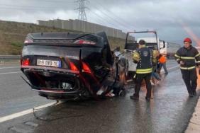 Kuzey Marmara Otoyolu’nda takla atan otomobil sürüklendi: 4 yaralı