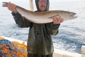 Midilli’de bulunan cesedin Ayvalıklı kayıp balıkçıya ait olup olmadığı araştırılıyor