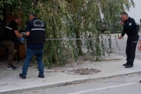 Oğluna saldıran köpeğin sahibini bıçakladı