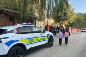 Okul çıkışlarında denetimler devam ediyor