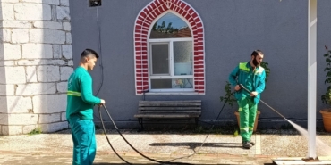 Osmangazi Belediyesi camilerde temizlik çalışması başlattı