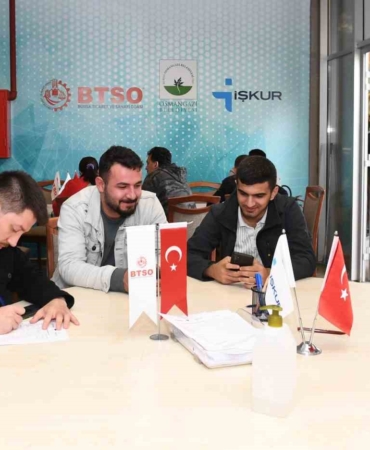 Osmangazi Belediyesi’nden istihdama katkı