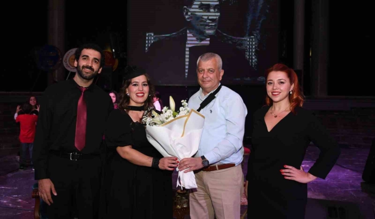 Osmangazi Belediyesi’nden milli duyguları kabartan müzikal