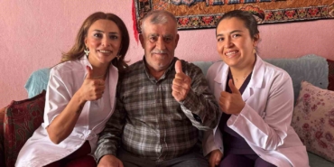 (Özel) Felç geçirdi, "yürüyemezsin" dediler, azmiyle yürümeye başladı