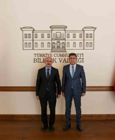 Öztürk göreve başladı