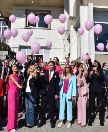 "Pembe Güller Şenliği" büyük ilgi gördü