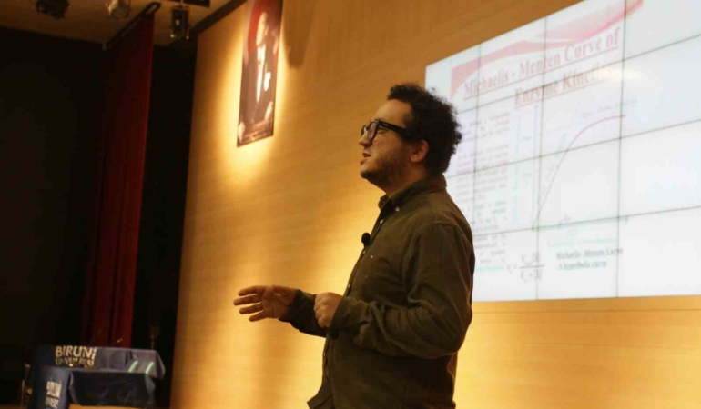 Prof. Dr. Oytun Erbaş’tan başarının sırları : “Oku, uyu, çalış”