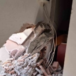 Profilo Alışveriş Merkezi’nin yıkımı esnasında yan apartmana çelik direk saplandı, 1 kişi de ölümden döndü