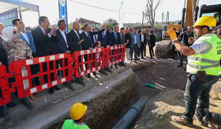 Sakarya’da 25 milyon TL’lik alt yapı yatırımı için ilk kazma vuruldu
