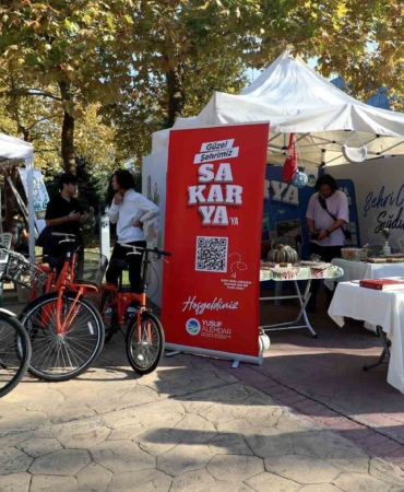 Sakarya’nın yeni misafirleri şehri Büyükşehirle tanıyor