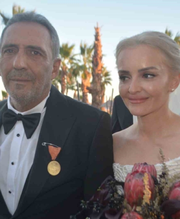 Sanatçı Yavuz Bingöl’ün nikahında babasından anlamlı hediye