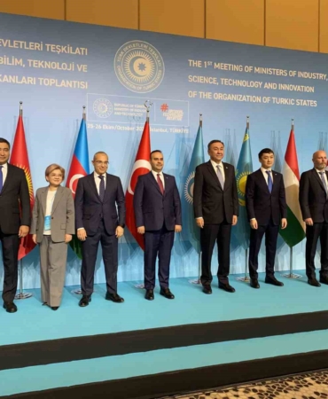 Sanayi ve Teknoloji Bakanı Kacır: "Toplam sanayi istihdamını 3 milyon 900 binden 6 milyon 700 bine yükseltmeyi başardık"