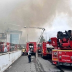 Sancaktepe’de soğuk hava deposunda çıkan yangın kontrol altına alındı
