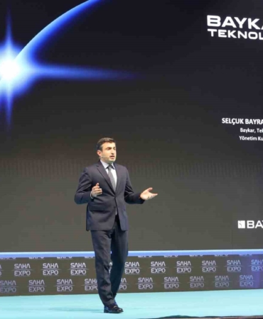 Selçuk Bayraktar: "2025’te 10 adetten fazla KIZILELMA’yı üretmeyi hedefliyoruz"
