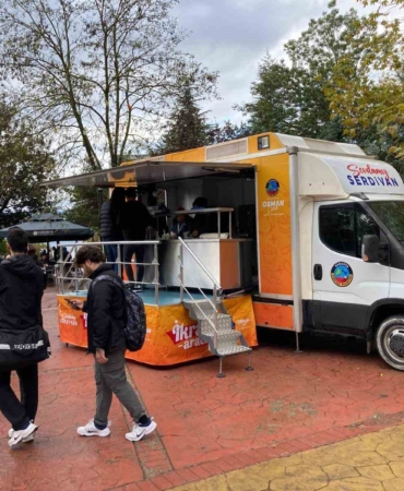 Serdivan Belediyesinden üniversite öğrencilerinin içini ısıtacak hareket