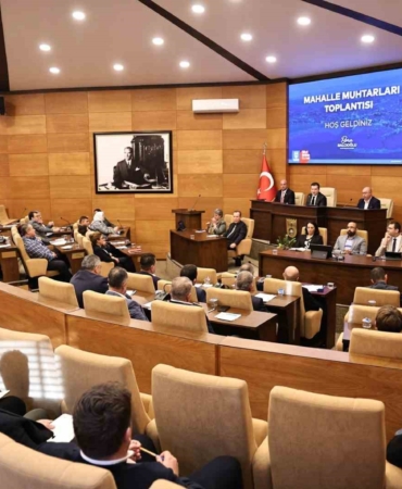 Silivri’de 35 mahallenin muhtarıyla toplantı gerçekleştirdi