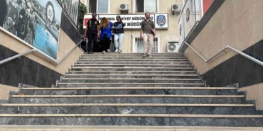 Suç makinesi firari 2 kadın, kuyumcudan böyle hırsızlık yaptı