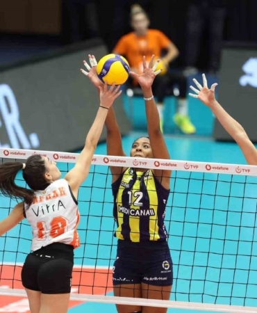 Sultanlar Ligi: Eczacıbaşı Dynavit: 0 - Fenerbahçe: 3