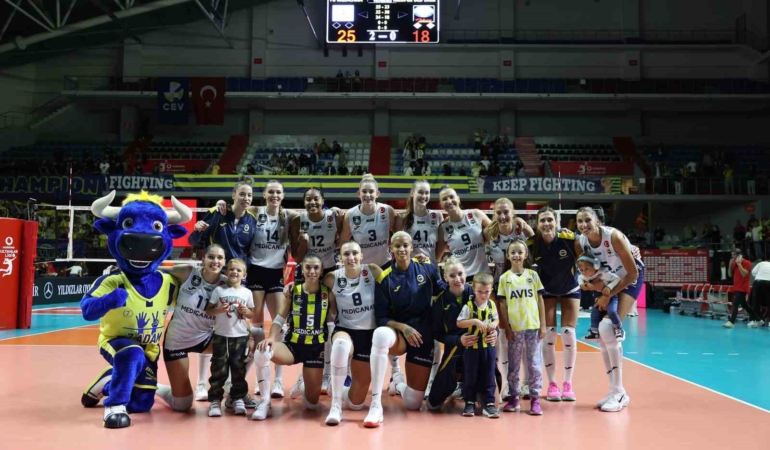Sultanlar Ligi: Fenerbahçe: 3 - Nilüfer Belediyespor: 0