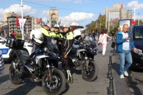 Taksim’de yaya yolunu işgal eden motosiklet sürücülerine ceza yağdı