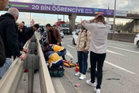 Tankerin sıkıştırdığı elektrikli bisiklet bariyere çarptı: Sürücü ağır yaralı