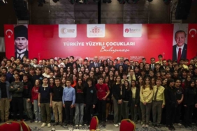 TBMM Başkanı Numan Kurtulmuş, "Türkiye Yüzyılı Çocukları ile Kahvaltı Programı’nda" ile bir araya geldi