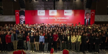 TBMM Başkanı Numan Kurtulmuş, "Türkiye Yüzyılı Çocukları ile Kahvaltı Programı’nda" ile bir araya geldi