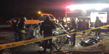Tekirdağ’da feci kaza... Otomobil iş makinesine arkadan çarptı: 5 ölü