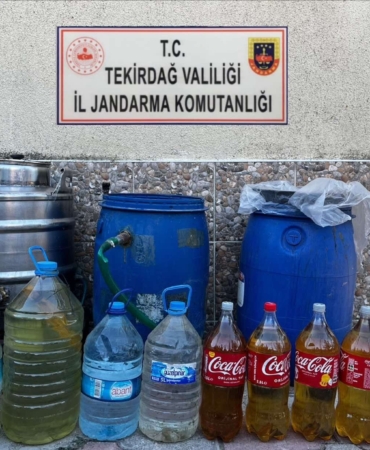 Tekirdağ’da kaçak tütün ve sahte içki operasyonu