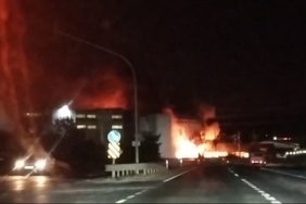 Tekirdağ’da kozmetik fabrikasında yangın çıktı