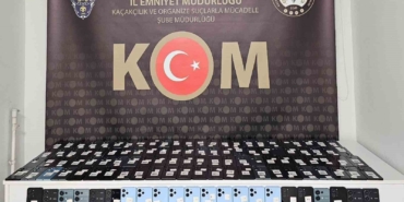 TEM’de bir araçta 140 adet kaçak cep telefonu ele geçirildi