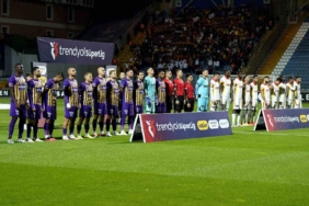 Trendyol Süper Lig: Eyüpspor: 1 - Göztepe: 0 (İlk yarı)