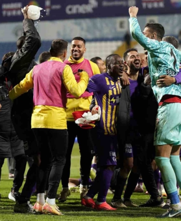 Trendyol Süper Lig: Eyüpspor: 1 - Göztepe: 0 (Maç sonucu)