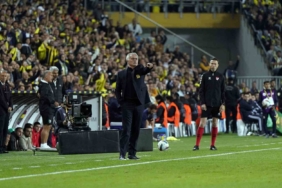 Trendyol Süper Lig: Fenerbahçe: 1 - Bodrum FK: 0 (İlk yarı)