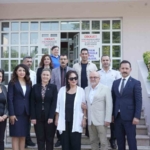 Türk sinemasının Sultan’ı mahkum kadınlarla bir araya geldi