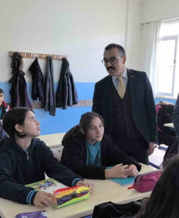 Türkiye’nin ilk mesleki ortaokulu eğitim öğretime başladı