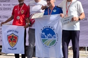 Uluslararası maratonda birincilik kürsüsü Sakaryalı sporcunun