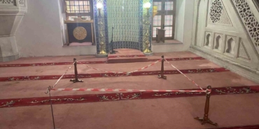 Üsküdar’da 529 yıllık tarihi Karadavud Paşa Cami’nin kubbe kısmında hasar oluştu