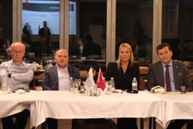 Uzmanlar Türkiye ekonomisini DOSABSİAD’da değerlendirdi