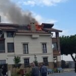 Yalova’da 2 katlı villanın çatısında yangın